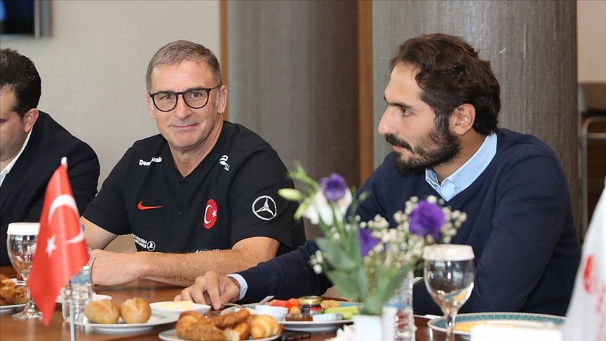 Stefan Kuntz ve Hamit Altntop'un ilk hedefi Dnya Kupas yolundaki 4 ma