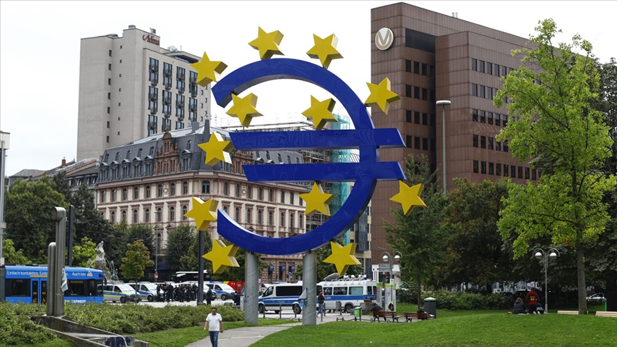 ECB den ykselen konut fiyatlar finansal istikrarn nnde tehlike oluturuyor uyars