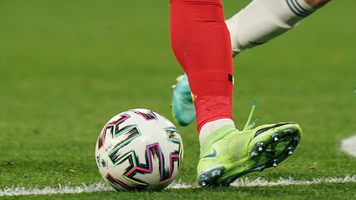 2020 Avrupa Futbol ampiyonas'na D ve E gruplarnda yarn oynanacak 3 mala devam edecek