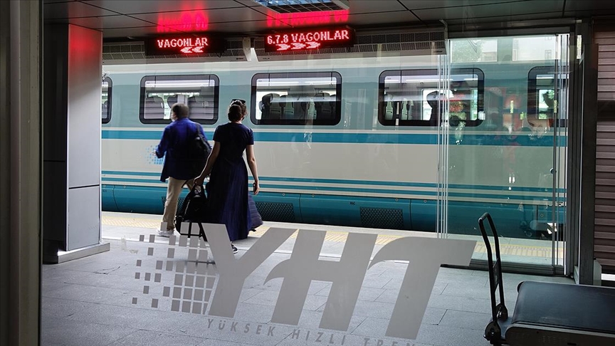 Ankara-stanbul hattnda 'Ekspres YHT' seferleri 10 Temmuz'da balayacak