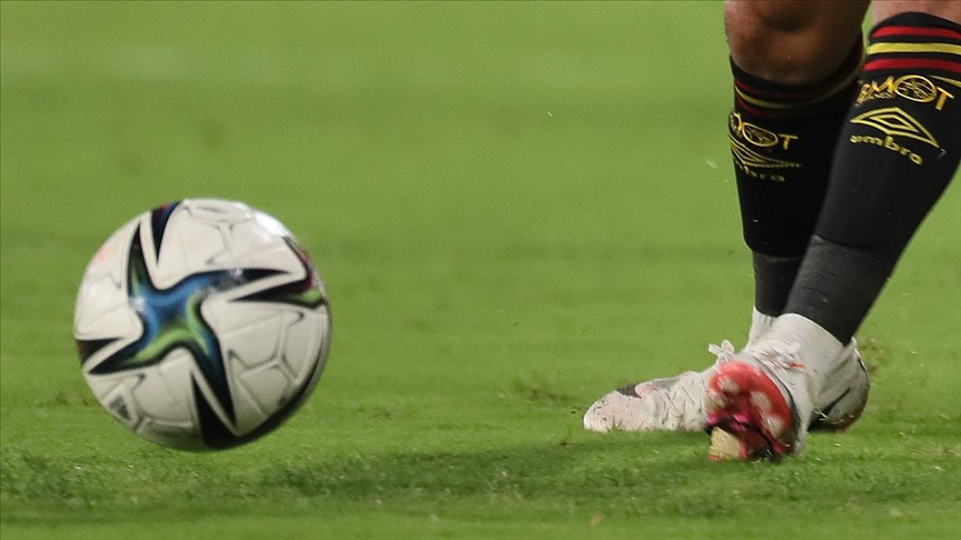 Sper Lig'de 18 sezon sonra zmir derbisi heyecan yaanacak