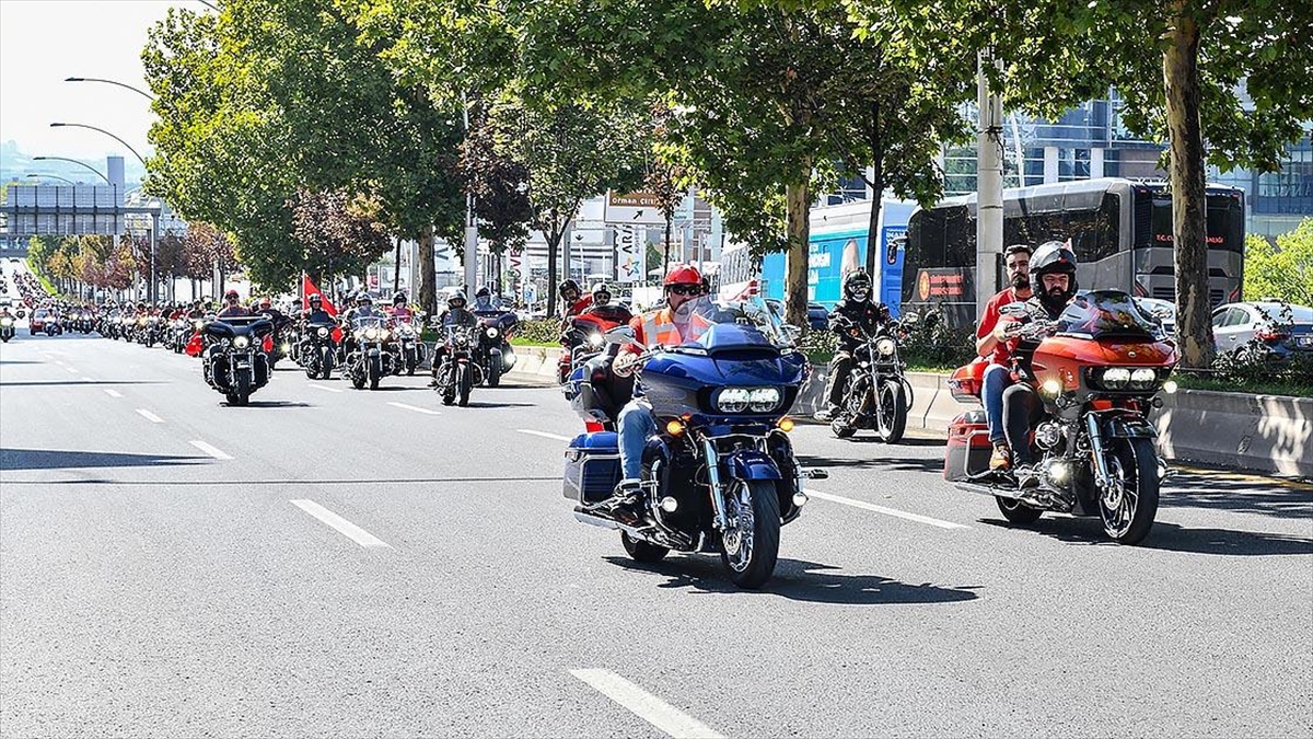 Ankara'da 400 motosiklet tutkunu gaziler iin turlad