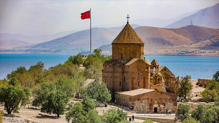 Akdamar Kilisesi 9. ayine ev sahiplii yapacak