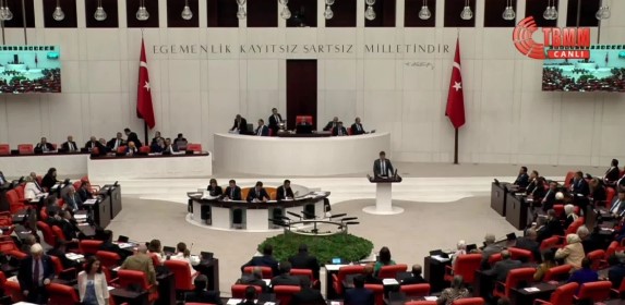 CHP'nin yargdaki sorunlarn aratrlmas nerisi, AKP ve MHP milletvekilleri tarafndan reddedildi.